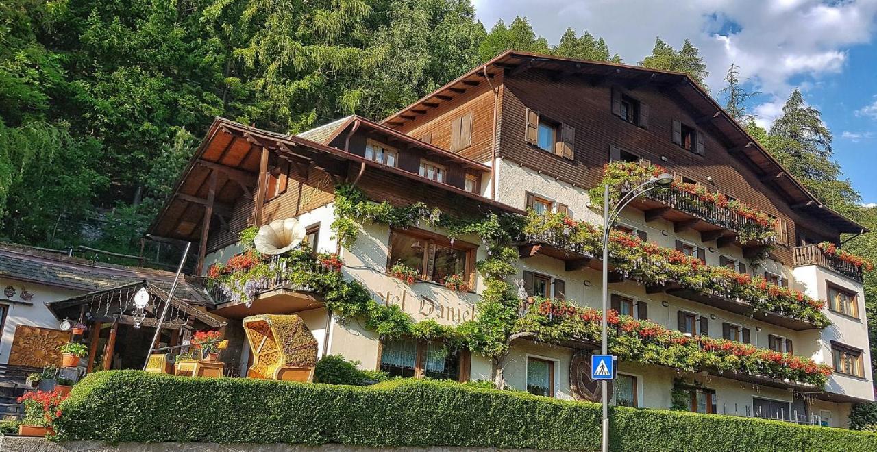Hotel Daniela Bormio Exterior photo